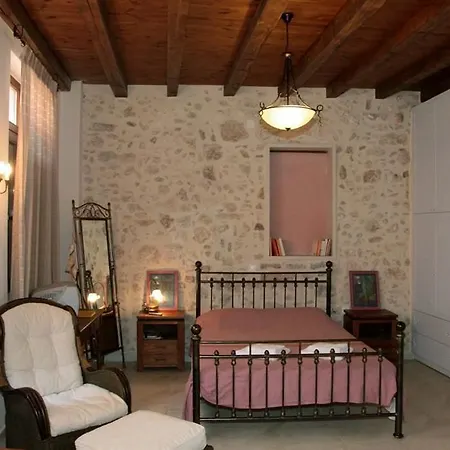 Nakli Hotel